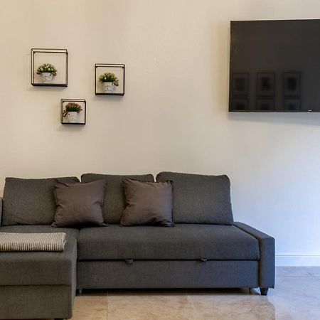 San Babila - Luxury Milanese Apartment المظهر الخارجي الصورة