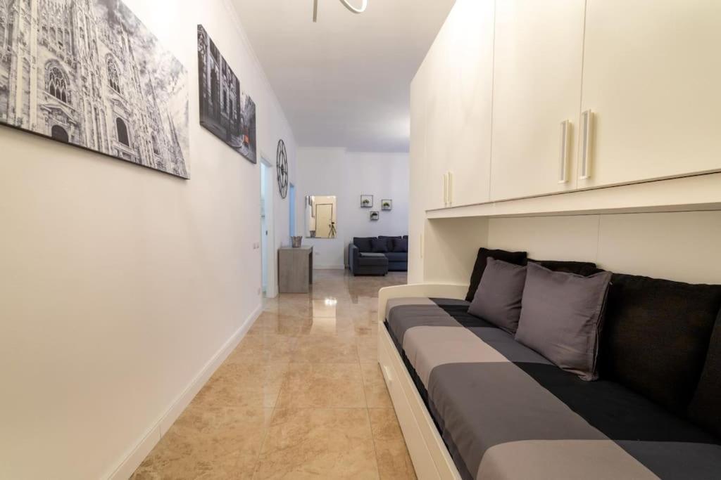 San Babila - Luxury Milanese Apartment المظهر الخارجي الصورة